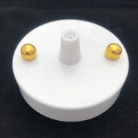 Потолочная пластина с крепежом цвет белый (цанговый зажим + планка), диаметр 75мм высота 20мм